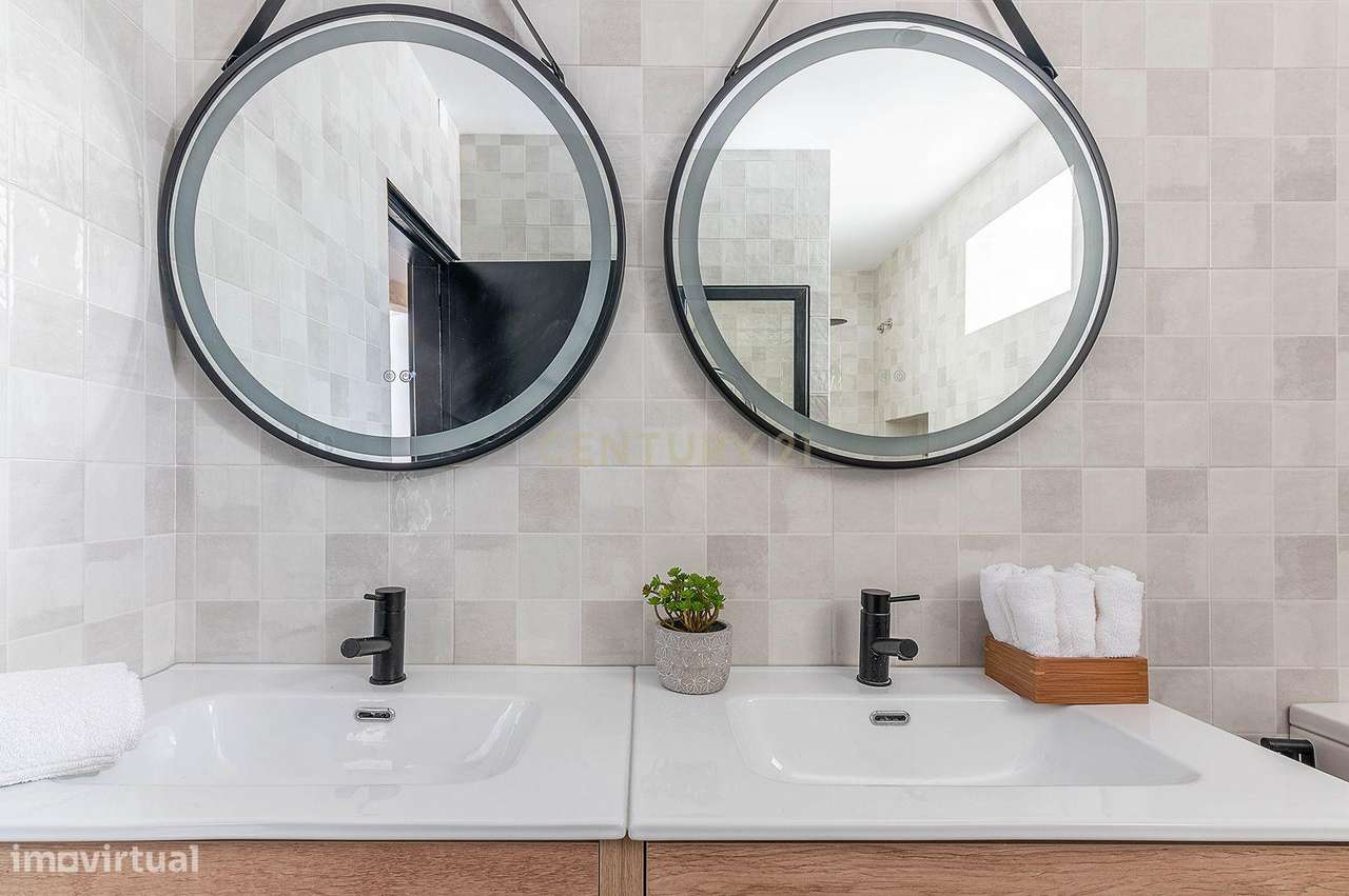 MORADIA ATÍPICA EM  AZAMBUJA - 7 ASSOALHADAS-49