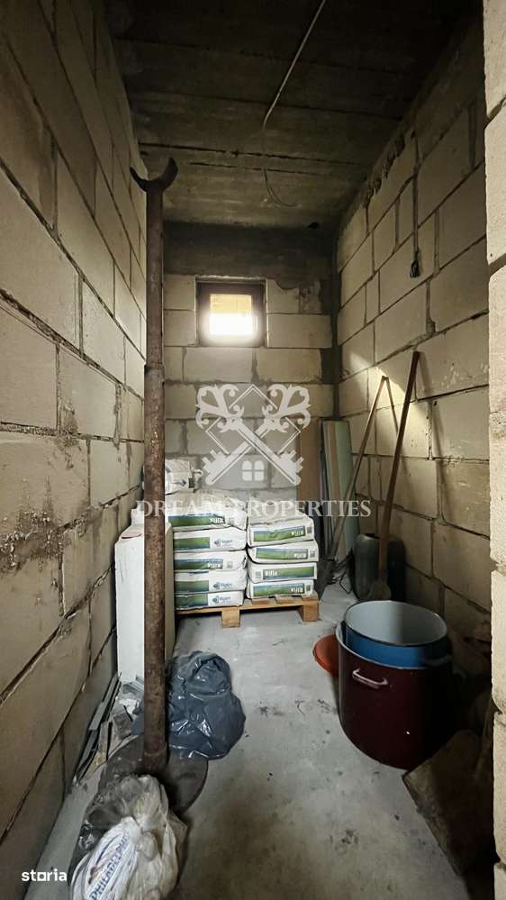 Casa individuala 6 camere, teren 700 mp, zona Dezmir - Imagine principală: 4/11