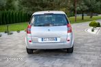 Renault Scenic - 24