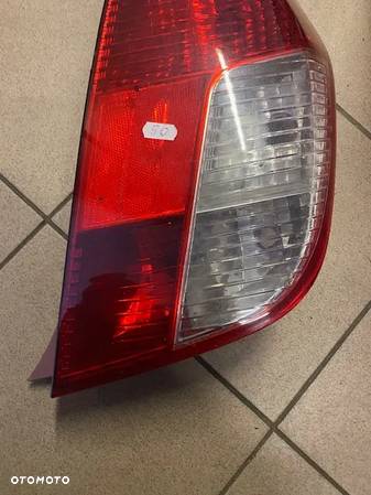 LAMPA TYŁ LEWA 92401-0X0XX PRAWA 92402-0X0XX HYUNDAI I10 - 9