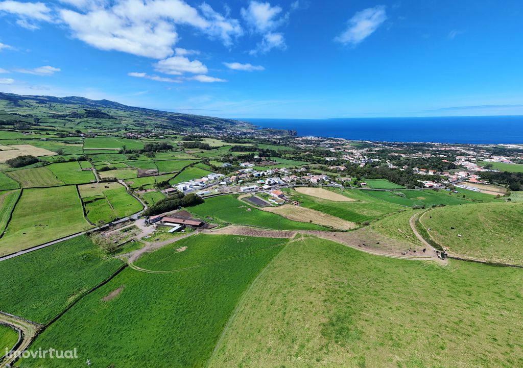 Dois Terrenos Rústicos com 109 860m2 na Freguesia de São Vicente Ferre