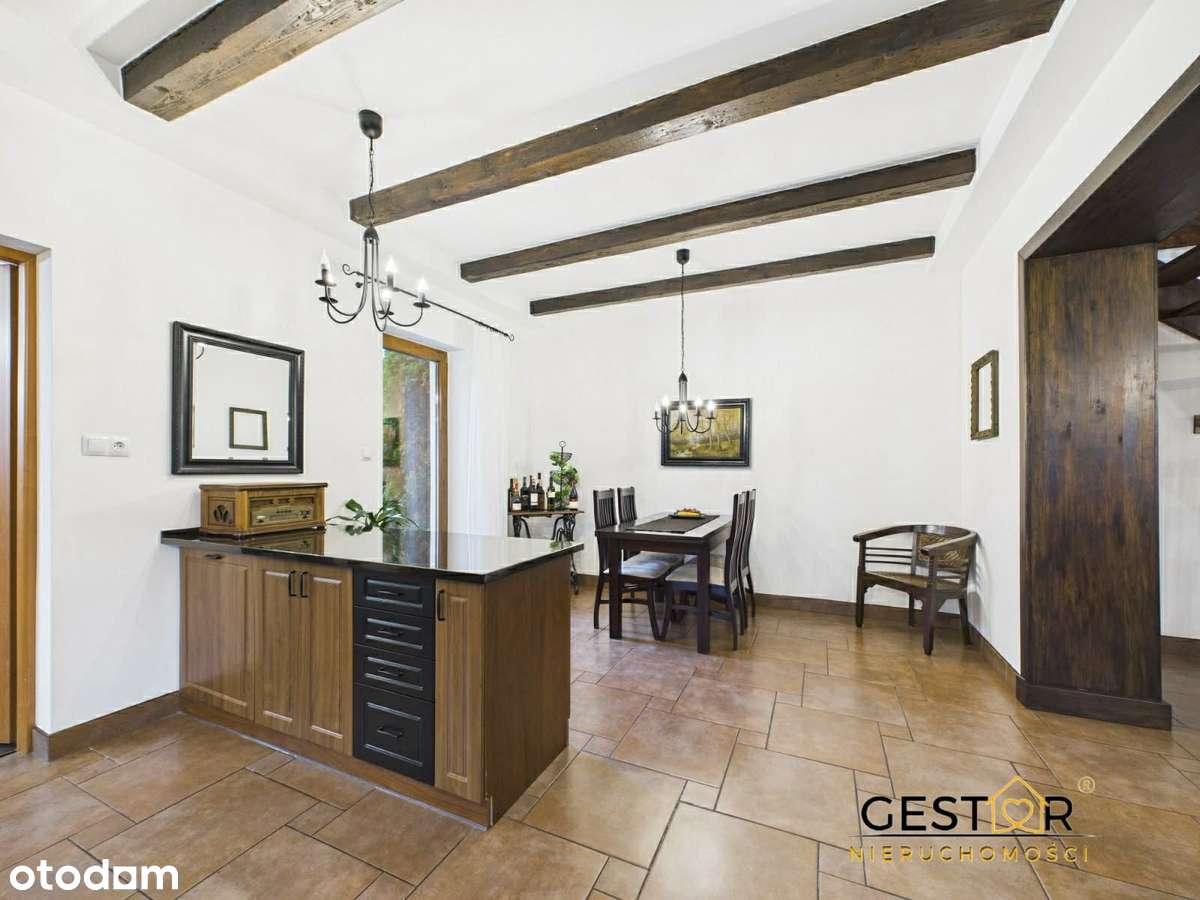 Dom z pięknym ogrodem i stawem_działka 5 739 m²_taras_pompa ciepła-2