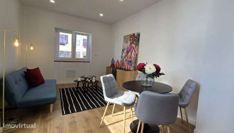 &#127991;&#65039;Apartamento T3 Remodelado em Benfica – Moderno e Cent-18