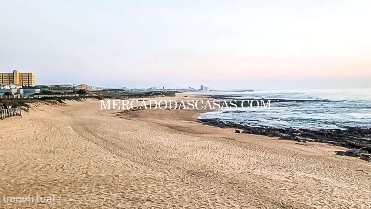 Apartamento T1 de qualidade superior junto à praia-8