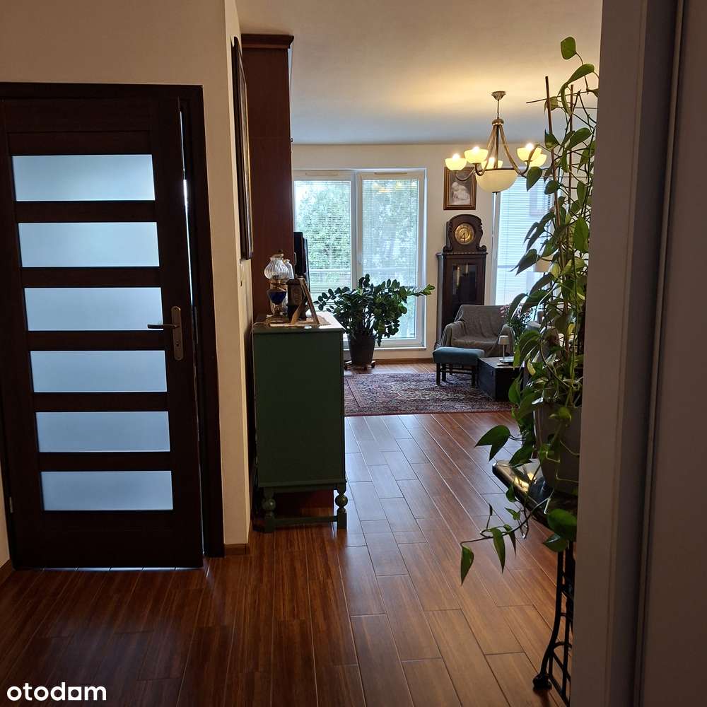 Aleksandrów Łódzki. Elegancki apartament z miejscem parkingowym-6