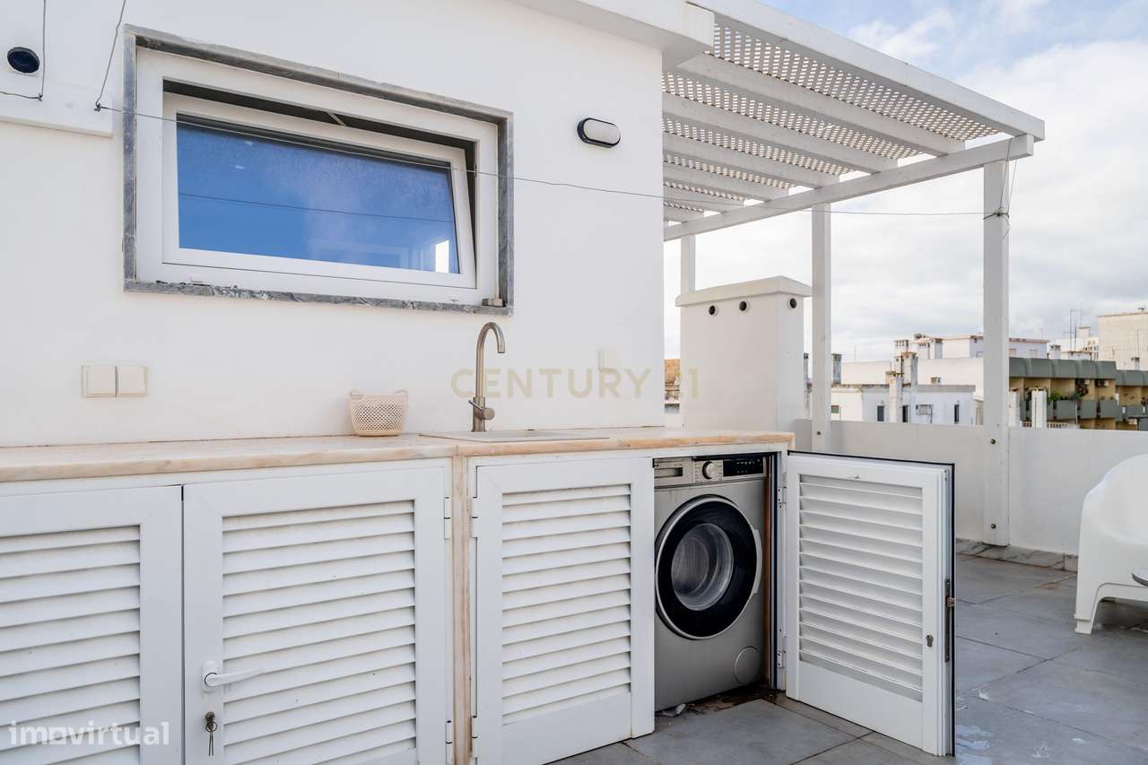 T0/Estúdio no centro de Portimão, E se o seu dinheiro começasse finalm-17