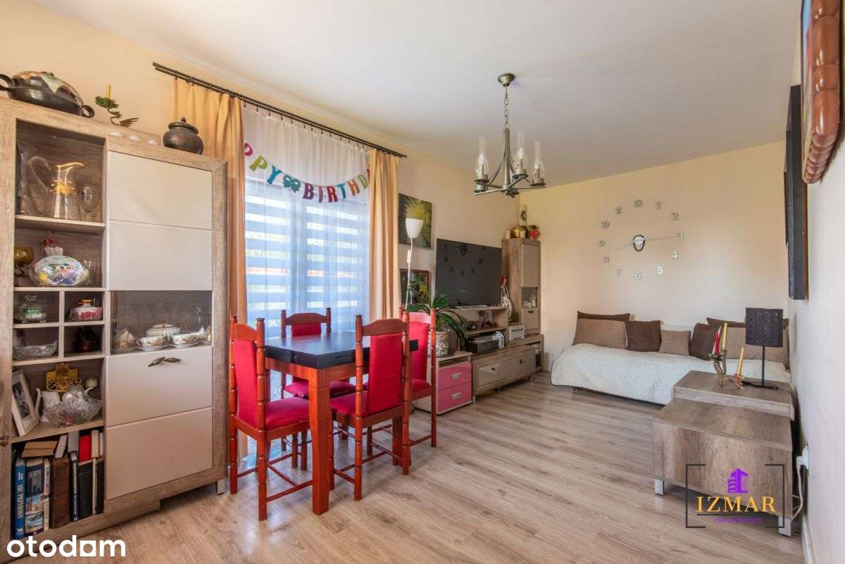 Funkcjonalny dom z 2 garażami i ogrodem - Pełny obrazek: 5/19