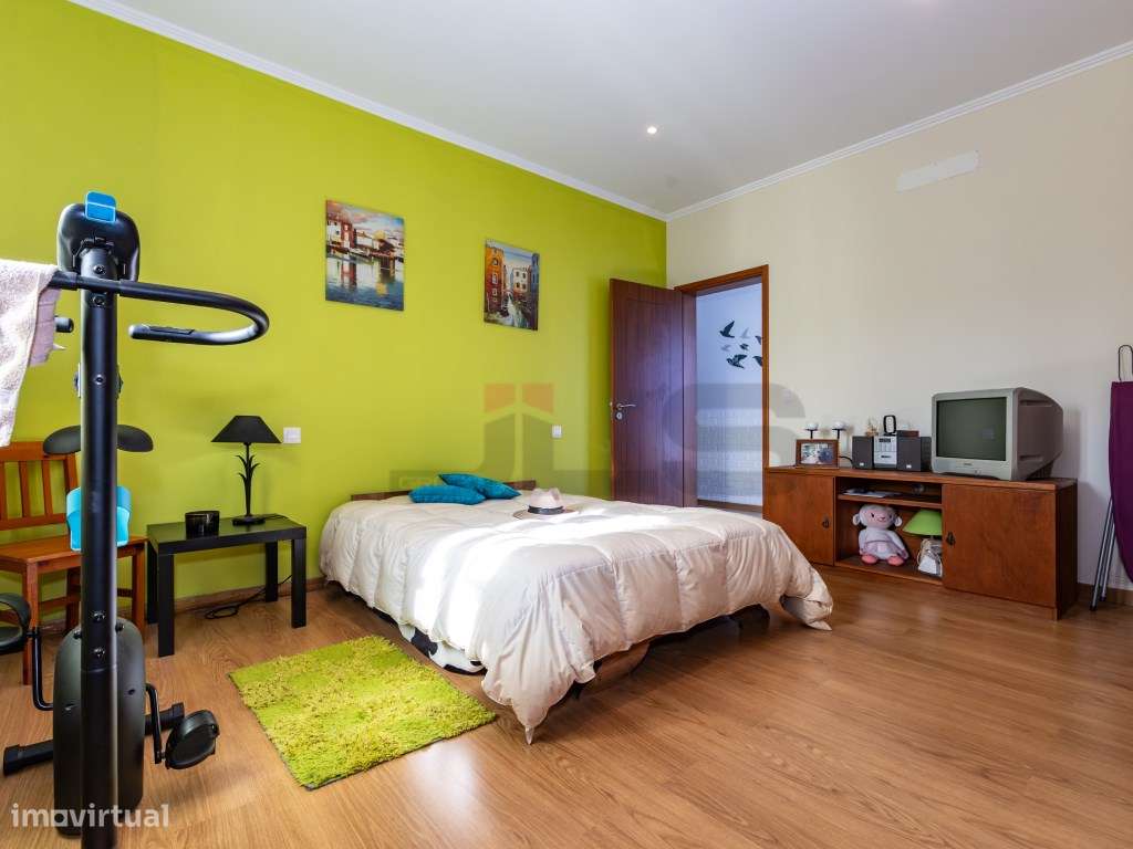 Moradia V4 Isolada com 3 Suites - São Vicente Ferreira, Ponta Delga...-22