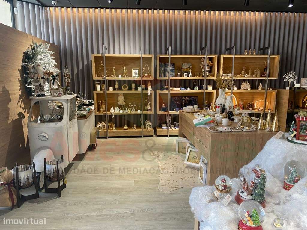 Loja 100m2 + Terraço no Centro da Maia para Arrendar - Grande imagem: 4/8