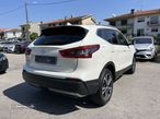 Nissan Qashqai 1.5 dCi N-Connecta J18+Led - 3