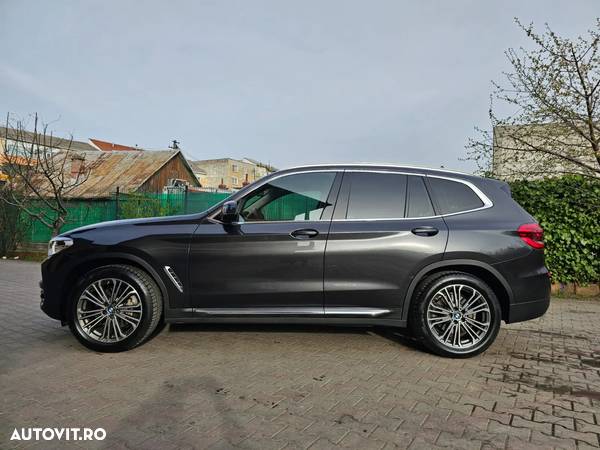 BMW X3 xDrive25d AT Luxury Line - 2