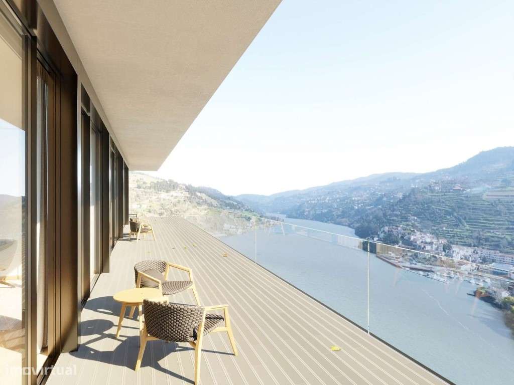 Moradia T6 com vista sobre o rio Douro, em Baião, no Douro - Grande imagem: 2/33