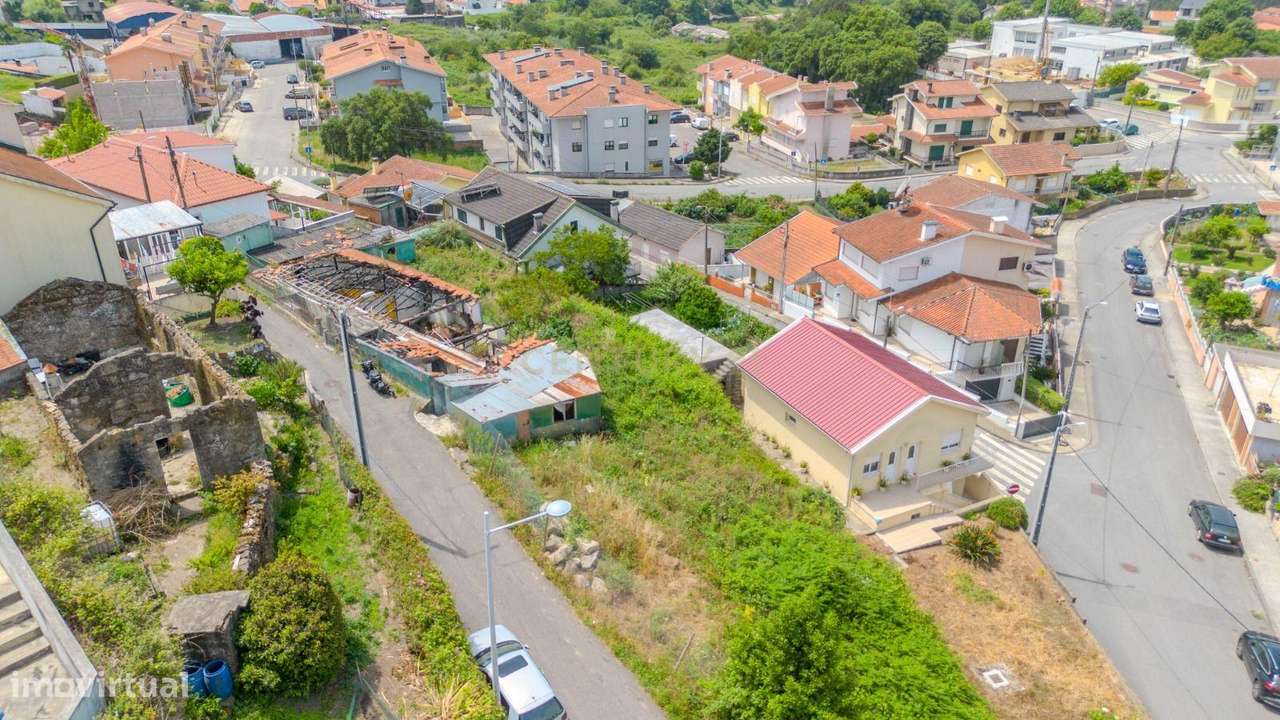 Terreno de 800 m² com Projeto Aprovado | Moradia T3 Contemporânea | Sã-31