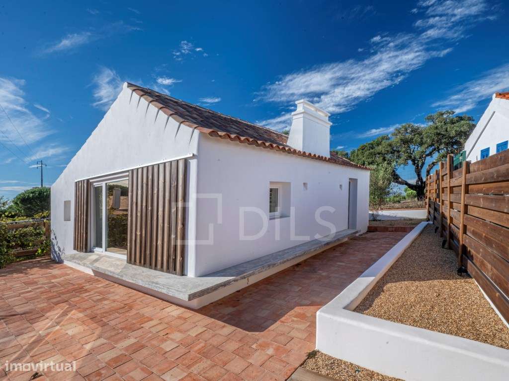 Moradia T3, Renovada, em Sobreiras Altas - Grande imagem: 4/26