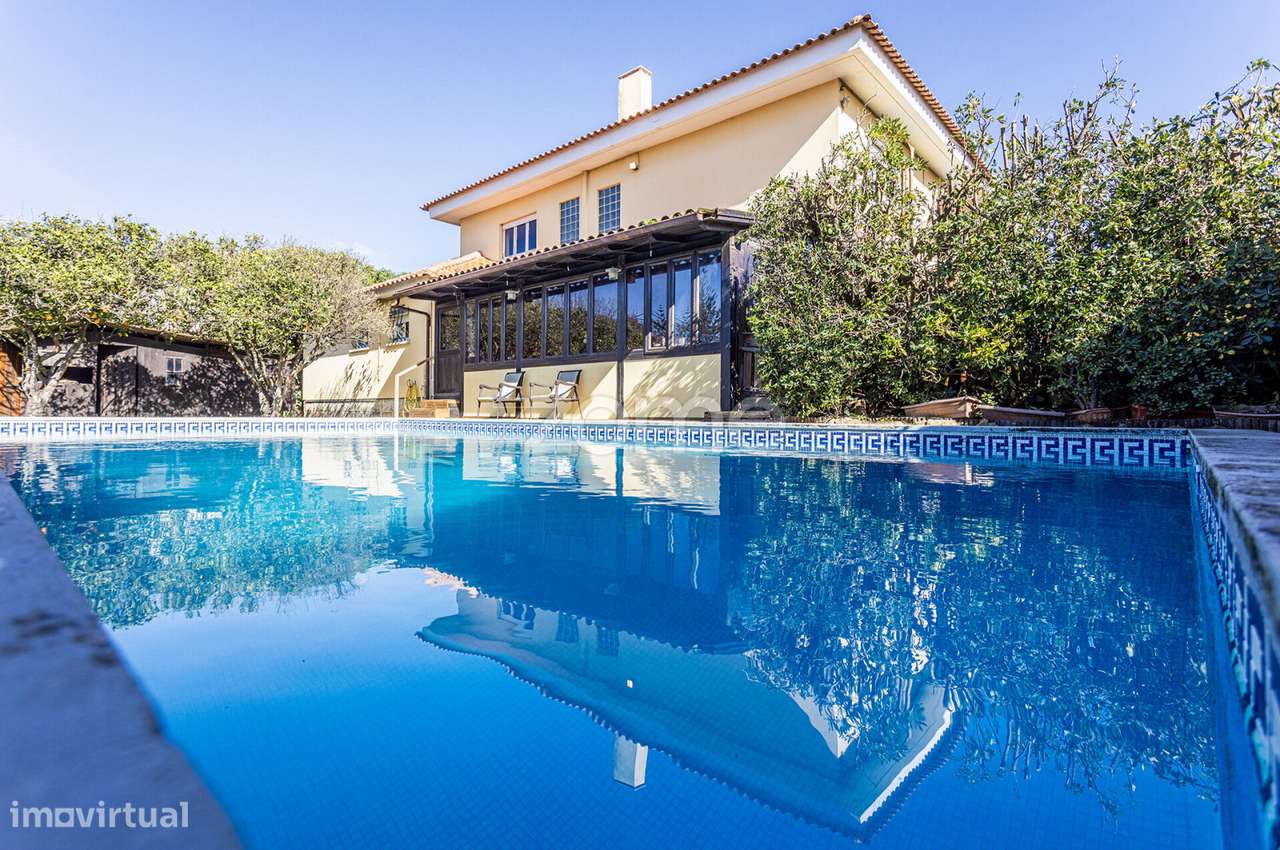 Moradia T5 a 3 minutos a pé da Praia de Carcavelos-34