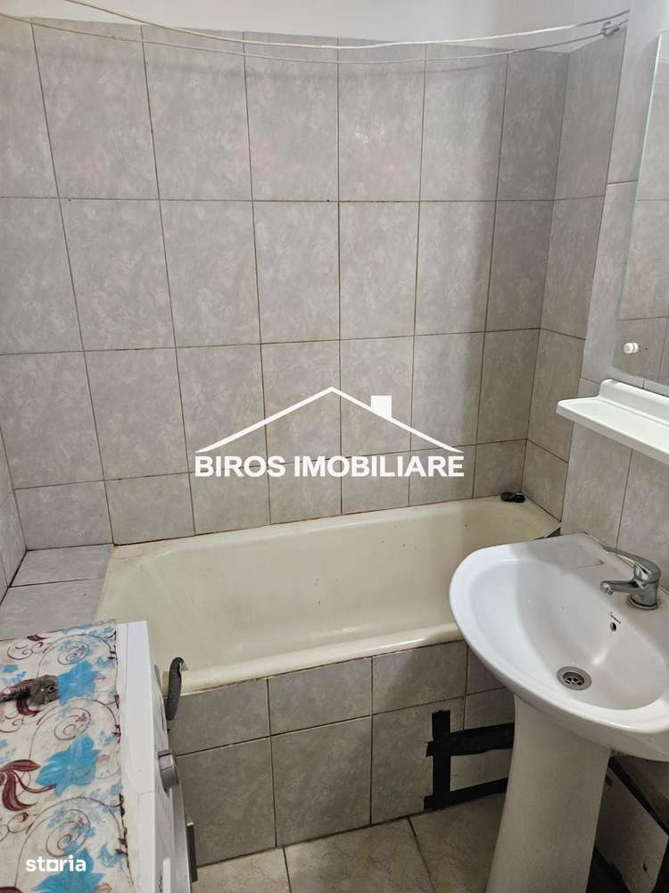 Garsoniera semidecomandata, etaj 1, zona Caracal -Lidl-4