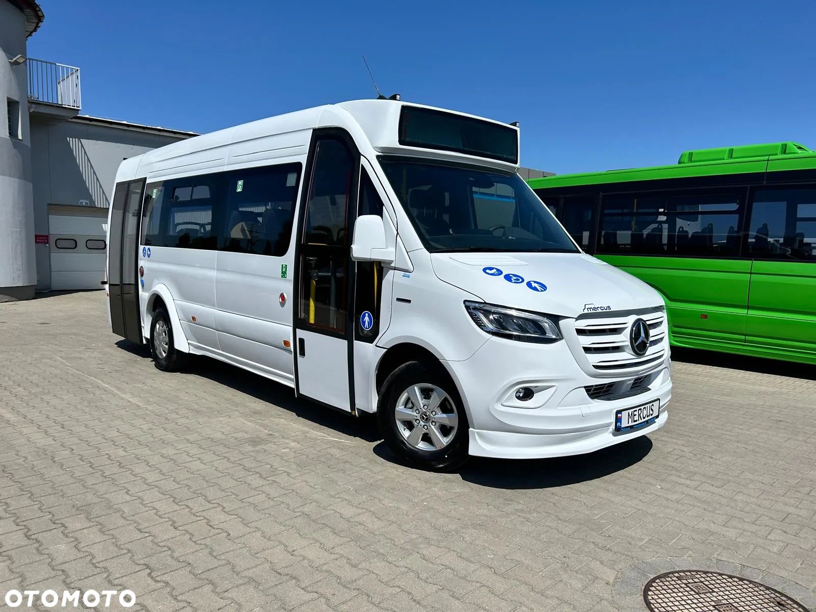 Mercedes-Benz Sprinter - 1