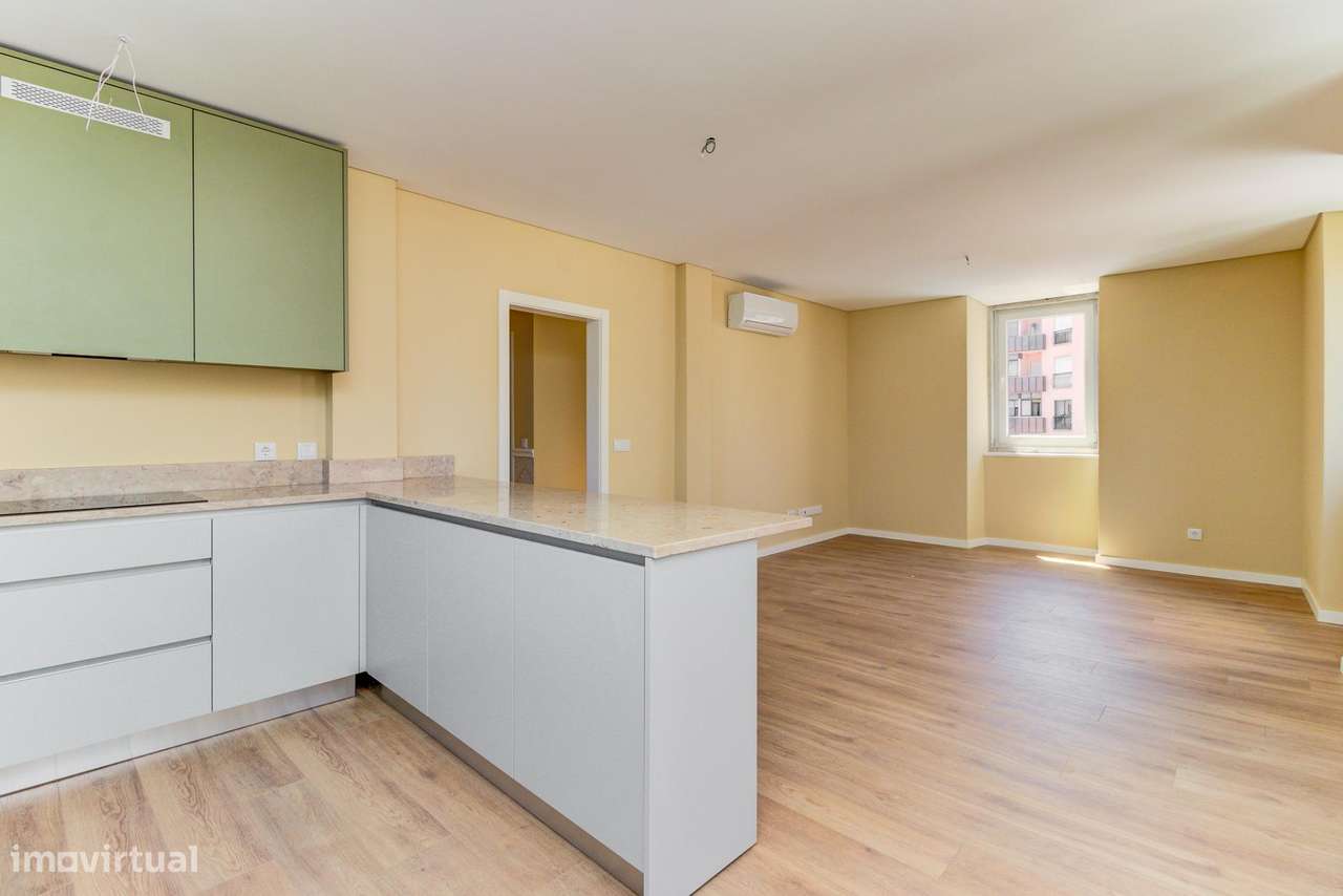 Apartamento T2 Duplex com 140m2, no Prédio Villa Donella em Massamá - Grande imagem: 4/23