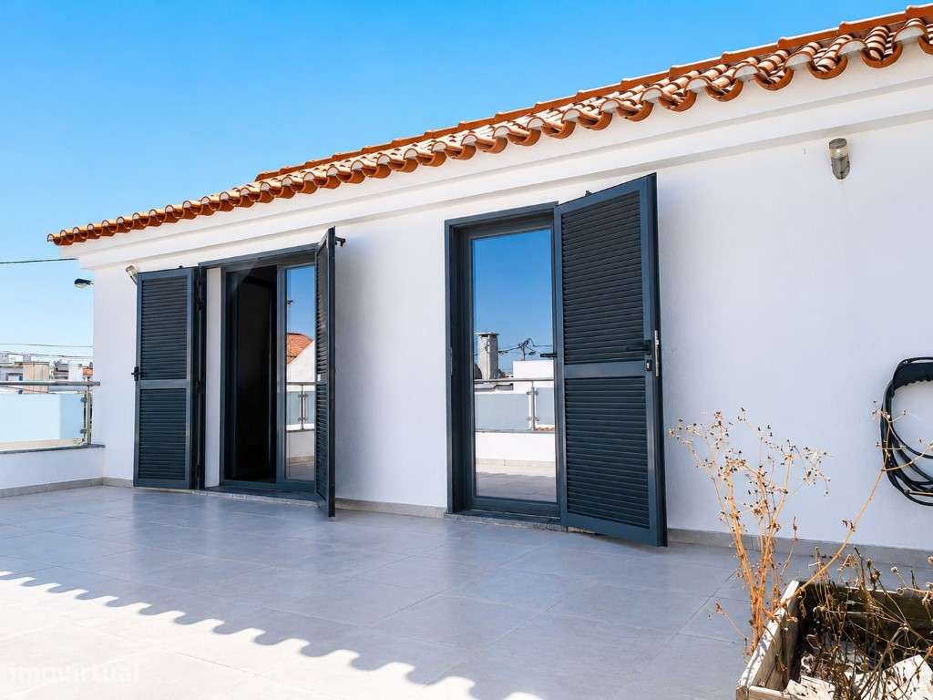 Moradia T3 +1 Renovada Pronta a Habitar Espaço, Conforto e excelent...-25