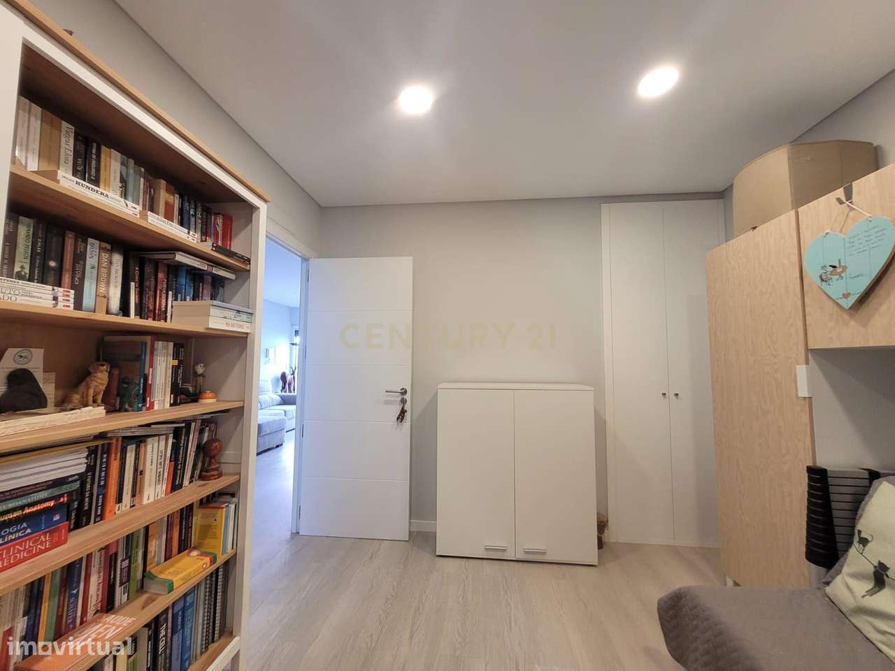 Apartamento T2 semi-novo, no Alto do Seixalinho, Barreiro-18