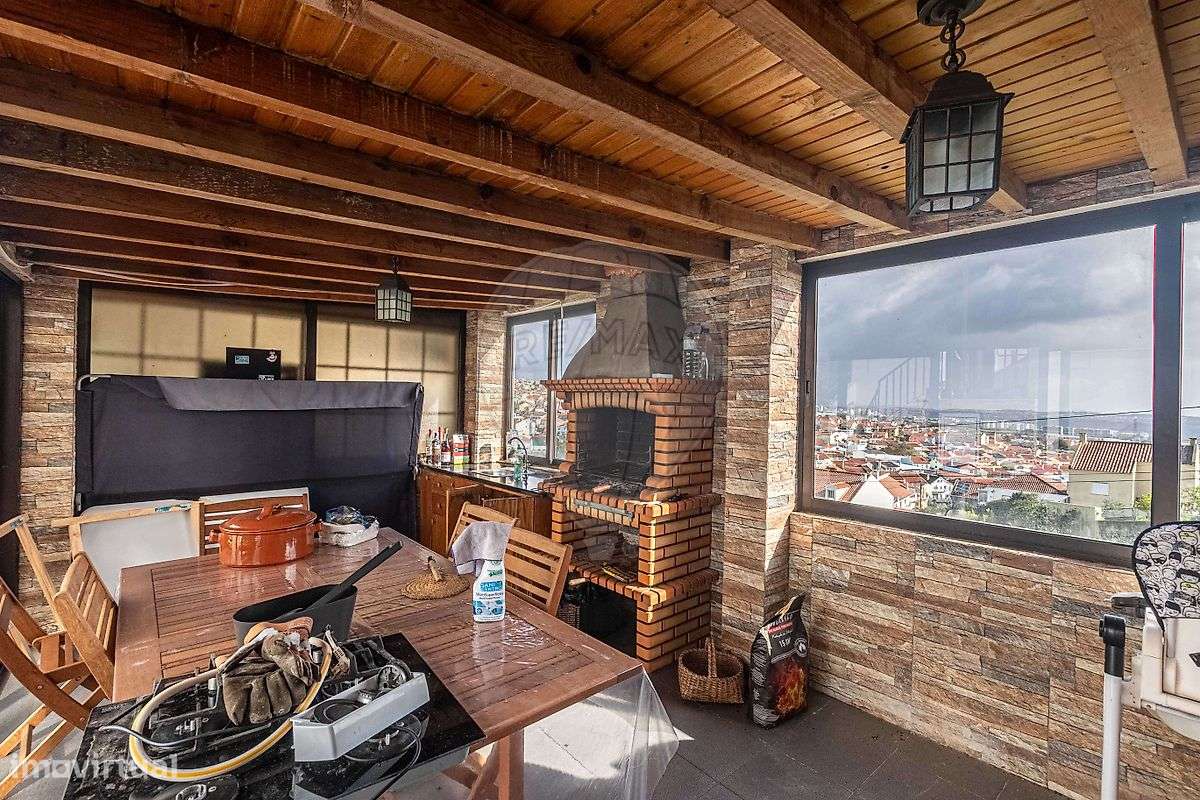 Apartamento T2 Duplex c/ terraço-22