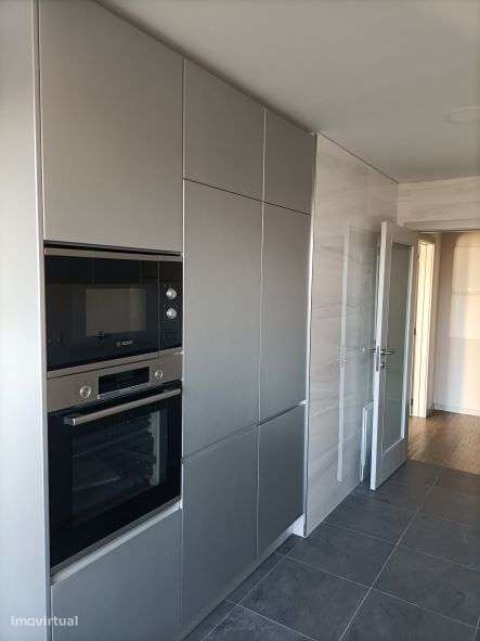 OPORTUNIDADE PREMIUM NO CORAÇÃO DO PORTO - Apartamento T3-7
