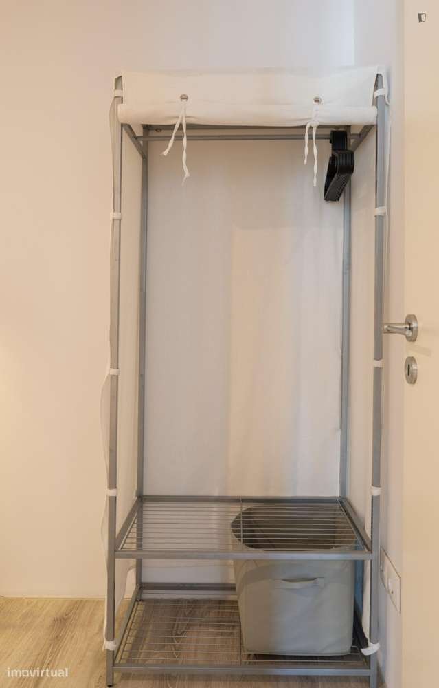 Quarto - localizado em Paranhos Porto - Grande imagem: 3/37