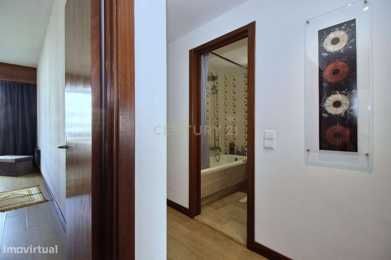 Magnífico Apartamento T3 com vista direta de mar!-28