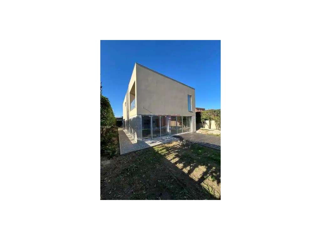 Moradia T4 de Luxo no Centro da Trofa-54