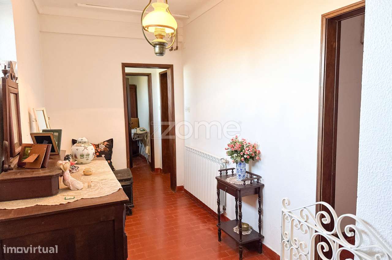 Moradia T6 em Alijó-11