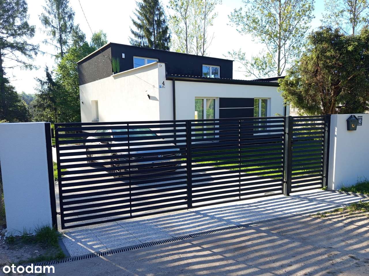 Dom na sprzedaż, 4 pokoje, 220 m², Suchedniów