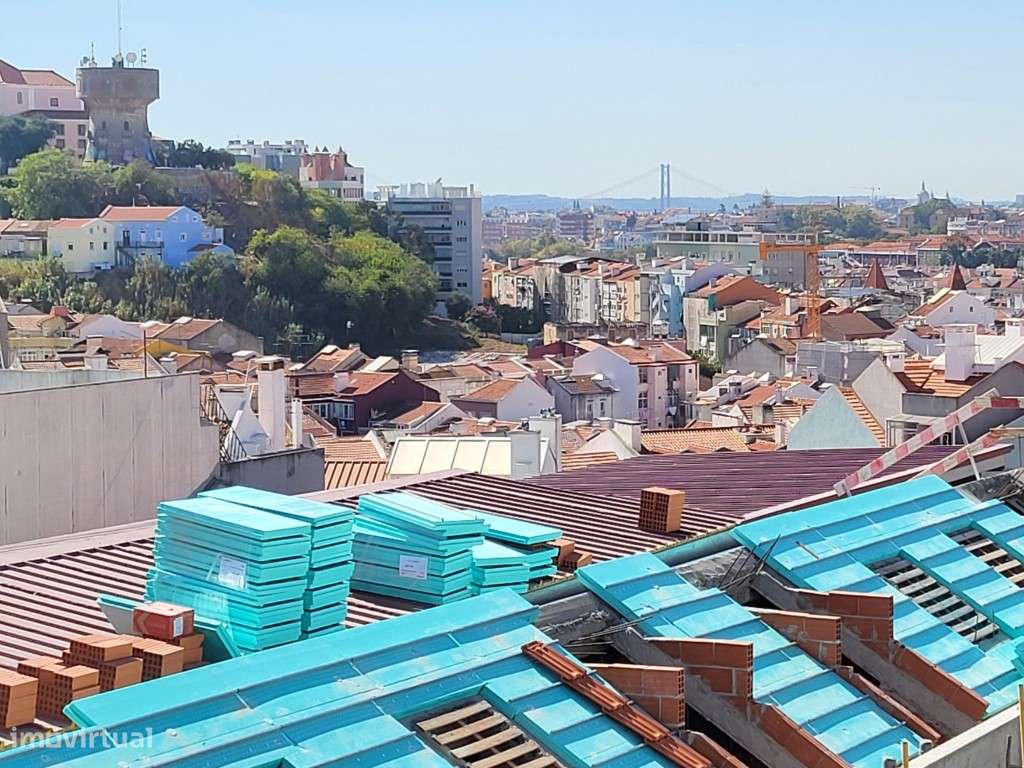 Apartamento com vista num condomínio com Jardim e piscina Arroios-33