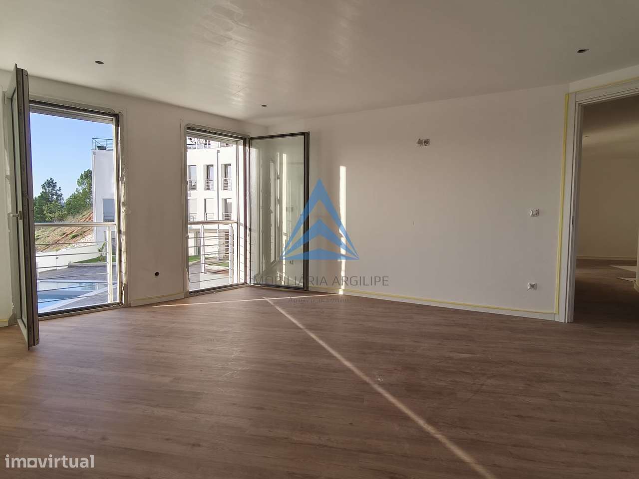 Apartamento T3 Duplex- Condomínio Fechado-11