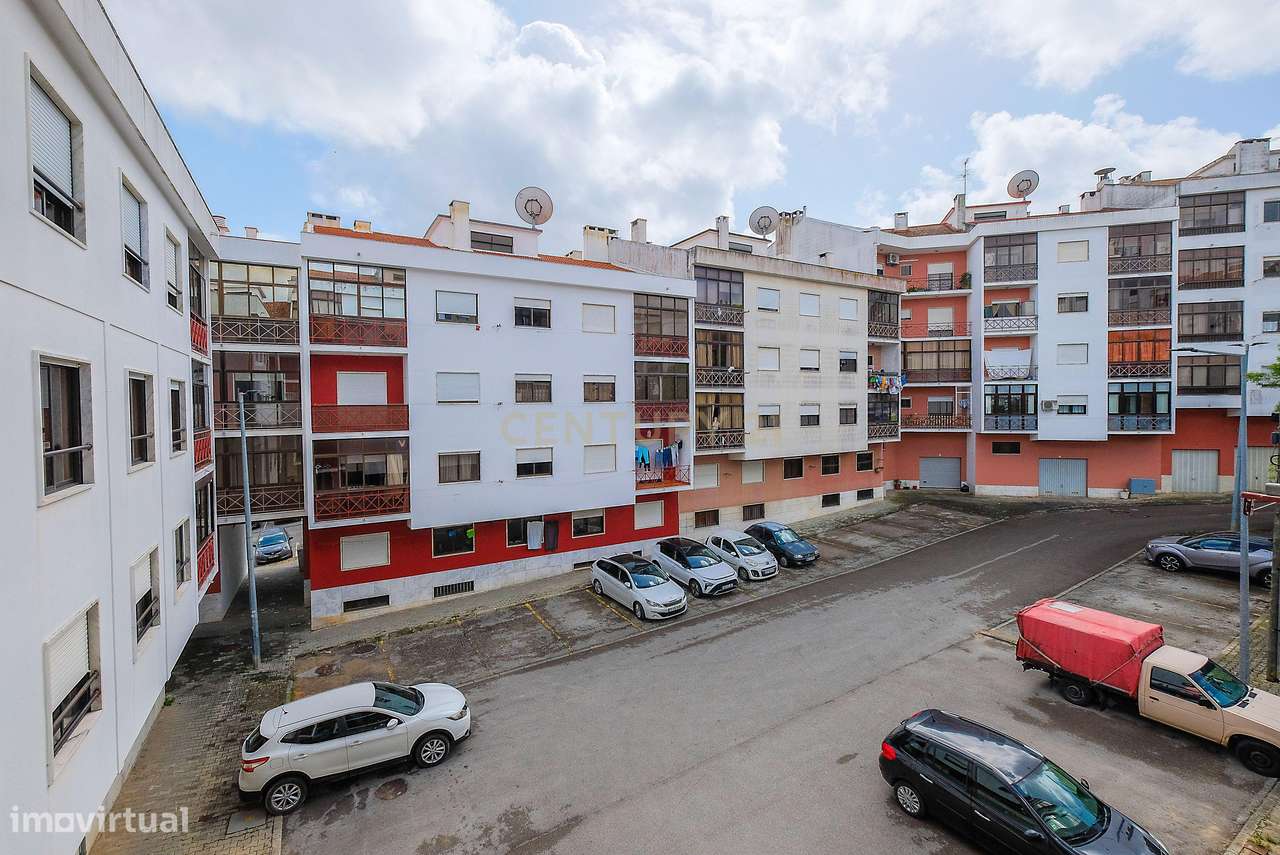 Apartamento T4 na Amora, Seixal-25