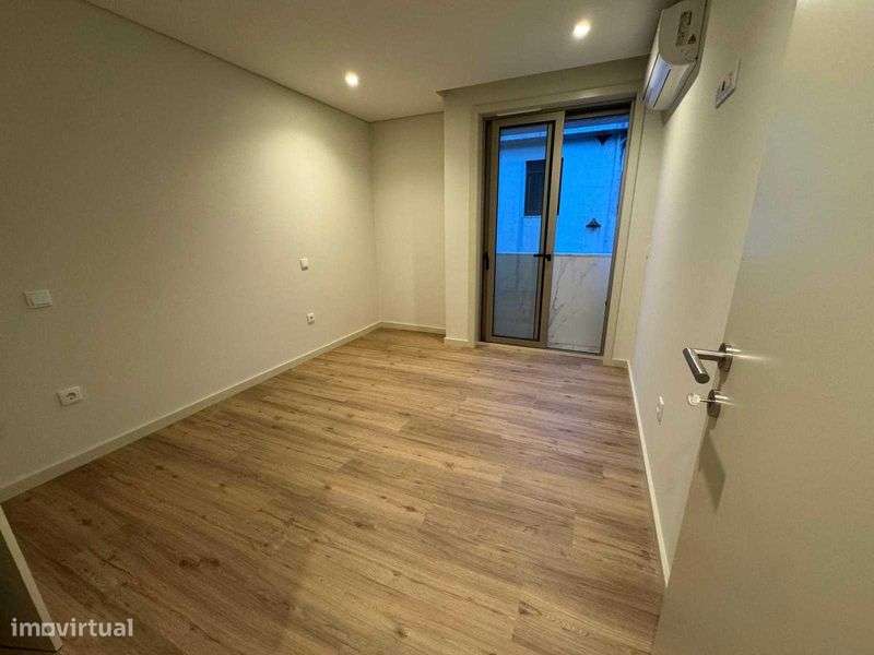 Apartamento t1 novo a estrear - 200m do Casino de Espinho - Grande imagem: 4/8