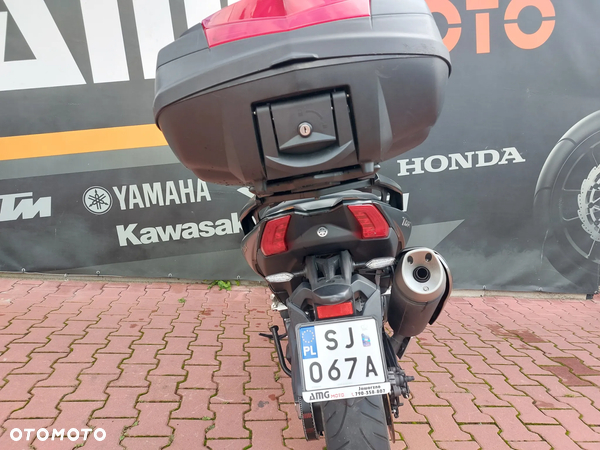 Yamaha Tmax - 14