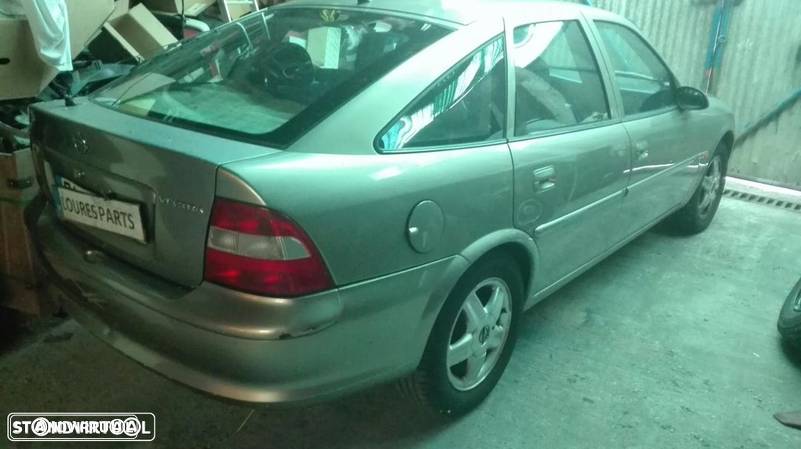 Opel Vectra B 1.6i para peças - 2