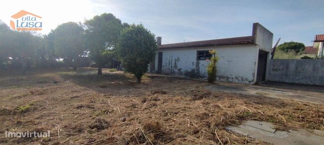 Moradia Térrea T3 de 4 Frentes em Silvalde com Terreno de 756 m²-21