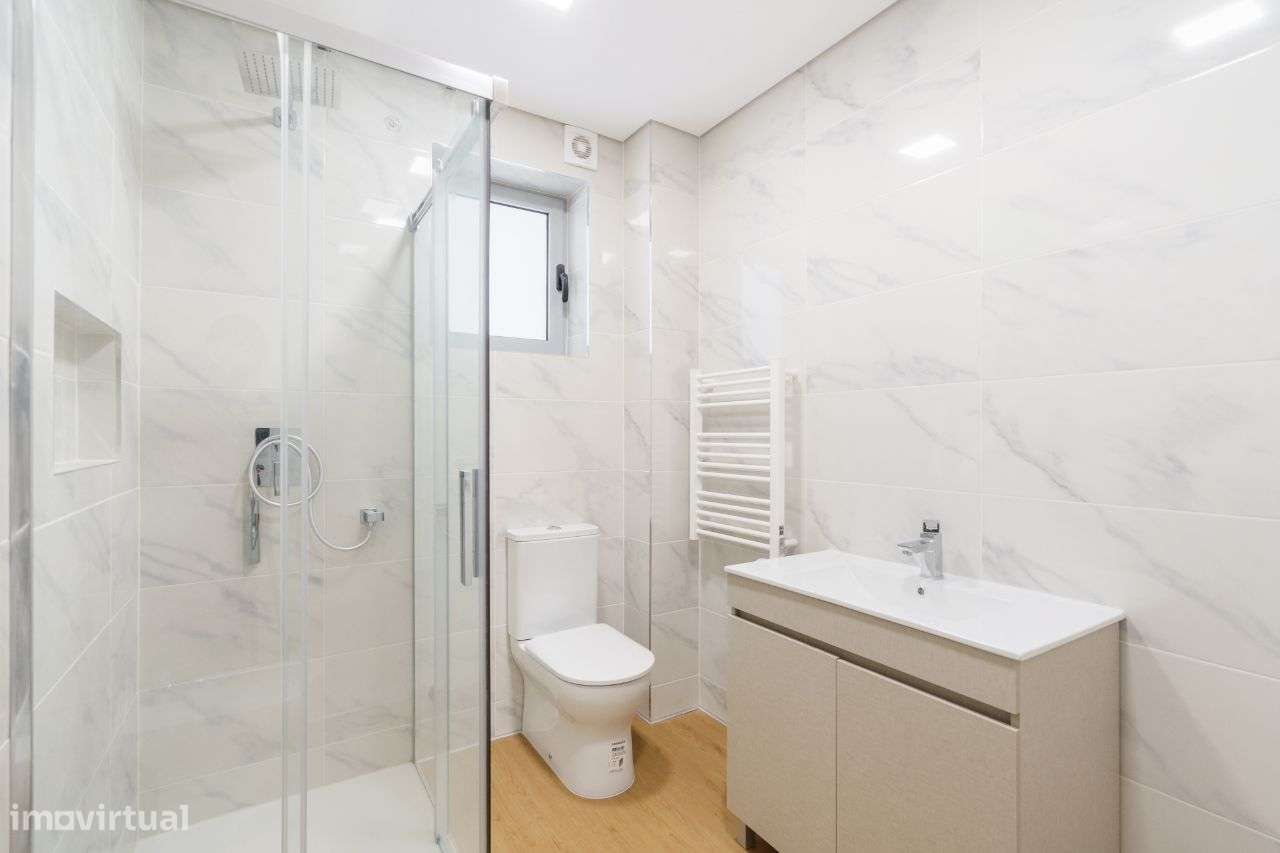 Moradia T5 Remodelada - Condomínio da Fonte Seca-40