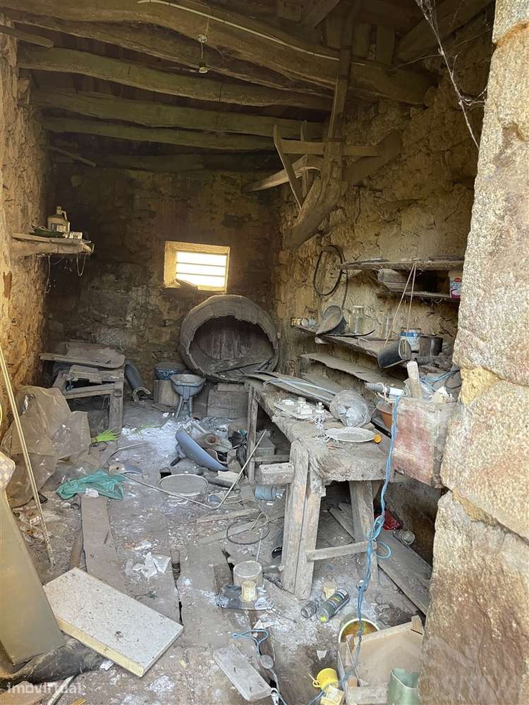 Moradia Devoluta T4 Venda em Milheirós de Poiares,Santa Maria da Feira-29