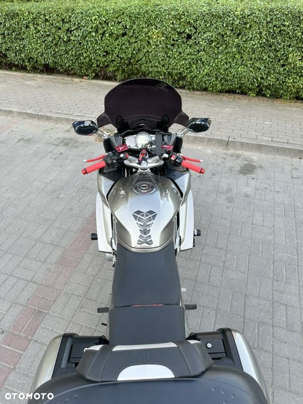 Yamaha FJR - 9