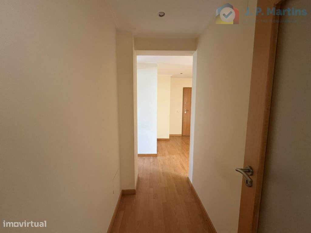 T3 c/ parqueamento e arrecadação, Lavradio (Barreiro)-13