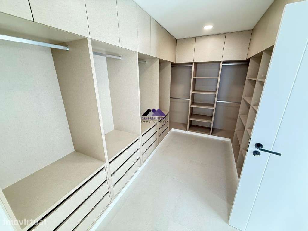 Moradia V3 com Garagem e Piscina a Estrear-47