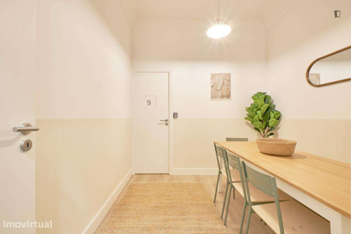 Quarto - localizado em Alameda Lisbon - Grande imagem: 2/10