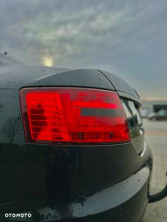 Audi A6 2.4 - 10