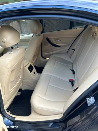 BMW Seria 3 328i Touring Luxury Line - 10