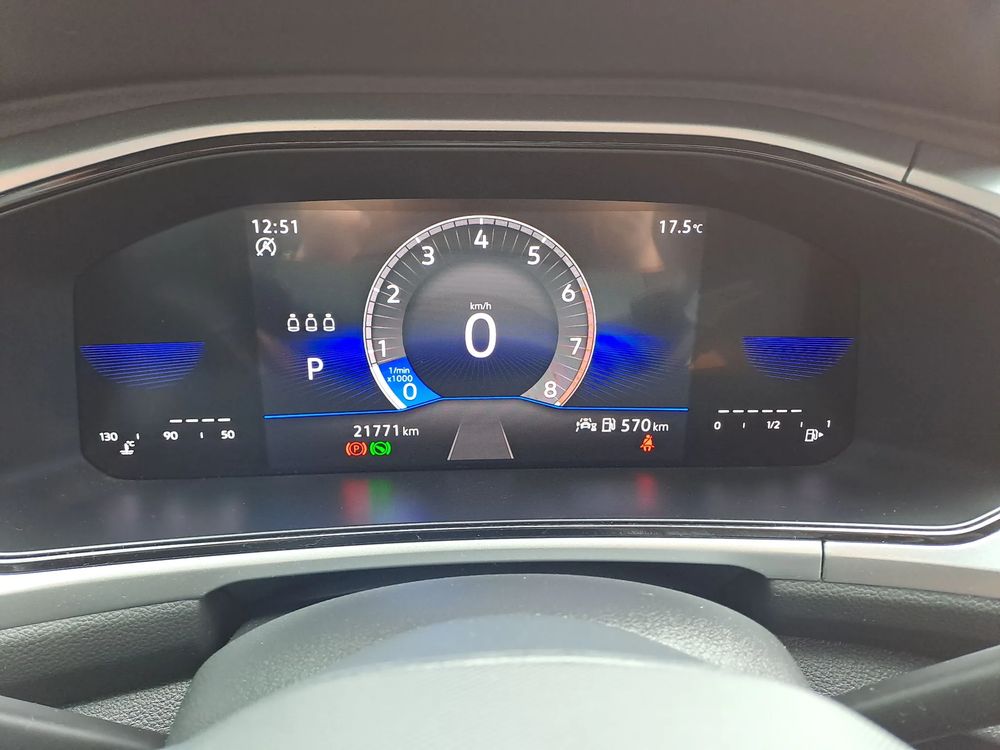 VOLKSWAGEN T-ROC 1.5TSI 150KM ACC DSG AppConnect Klimatyzacja 1wł Salon PL ASO VATMarża