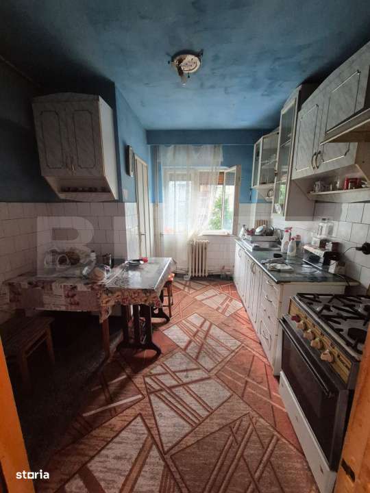 Apartament de vanzare, cu 2 camere, decomandat, zona Mihai Eminescu - Imagine principală: 4/6