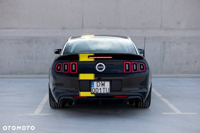 Ford Mustang 5.0 V8 GT - 9