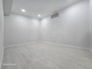 Moradia de 4 assoalhadas totalmente remodelado nos Pinheirinhos - Grande imagem: 2/22